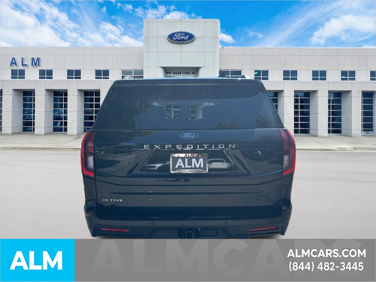 Certified 2025 Ford Expedition Active AWD/4WD image 6