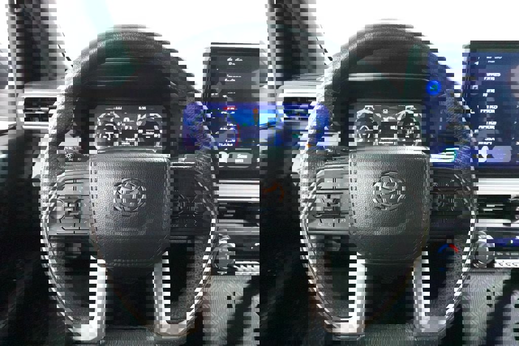 Used 2025 Toyota Tacoma TRD Off-Road image 11