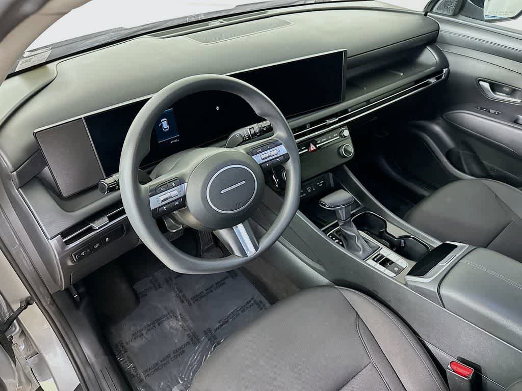 Used 2025 Hyundai Tucson SEL FWD image 9