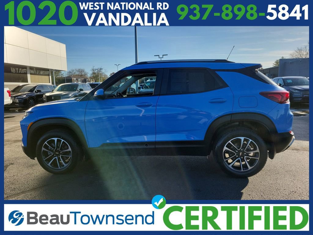 Used 2024 Chevrolet TrailBlazer LT w/ LT Cold Weather Package image 2