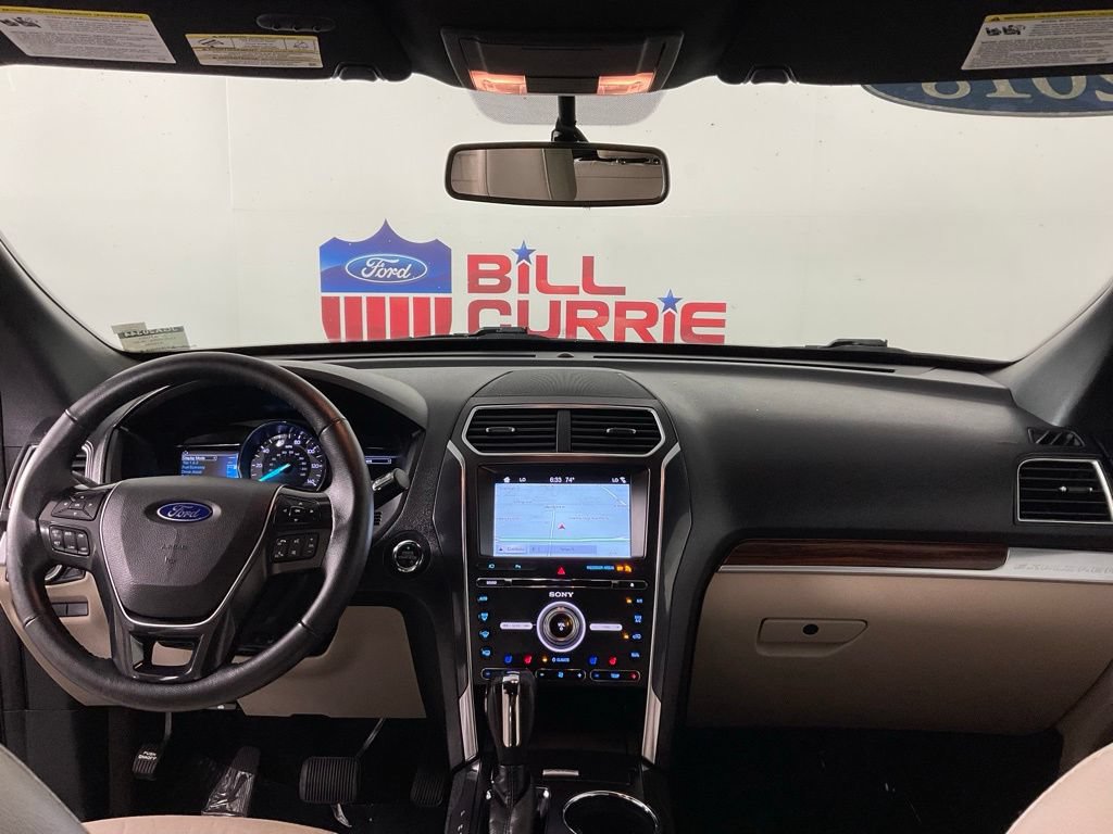Certified 2018 Ford Explorer Limited FWD image 19