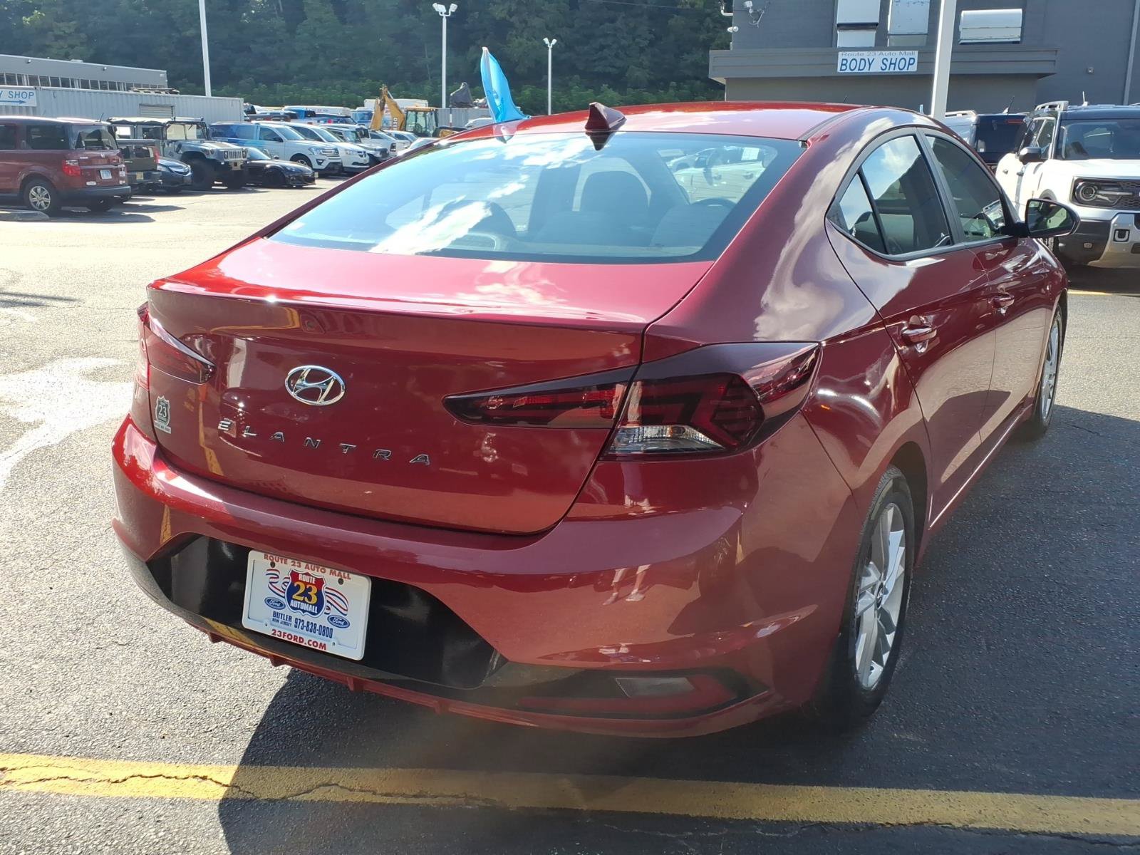 Used 2020 Hyundai Elantra SEL FWD image 8