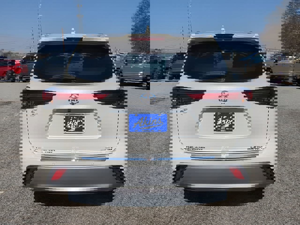 Used 2021 Toyota Highlander Platinum image 3