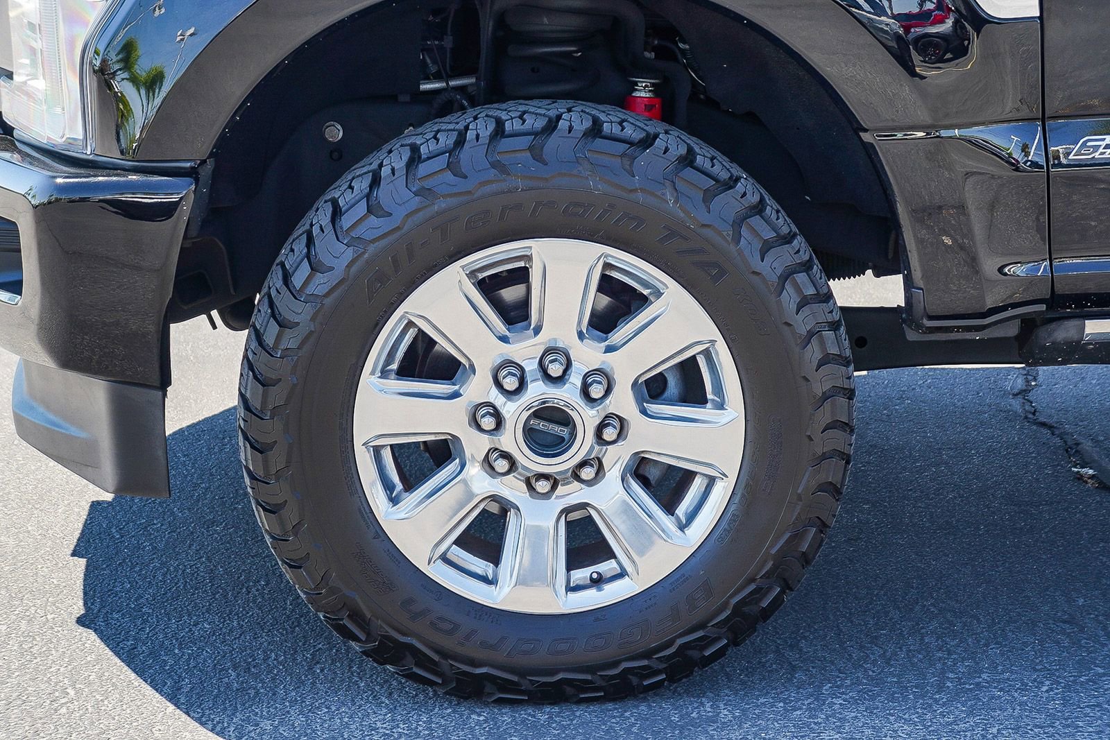 Certified 2017 Ford F250 Platinum w/ Platinum Ultimate Package image 10