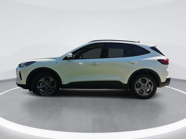 Certified 2025 Ford Escape ST-Line Select AWD/4WD image 6