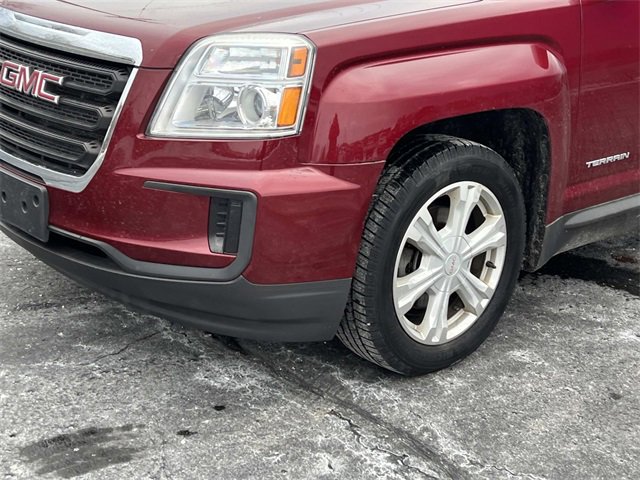 Used 2017 GMC Terrain SLE image 9