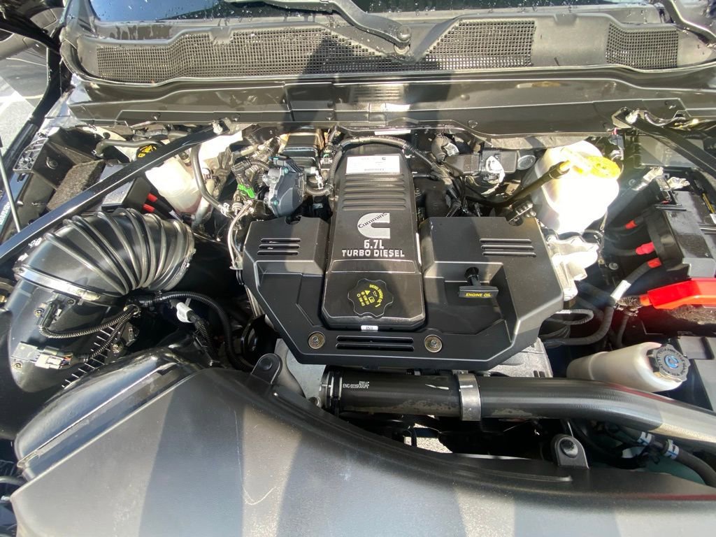 Used 2024 RAM 3500 Limited w/ Safety Group image 30