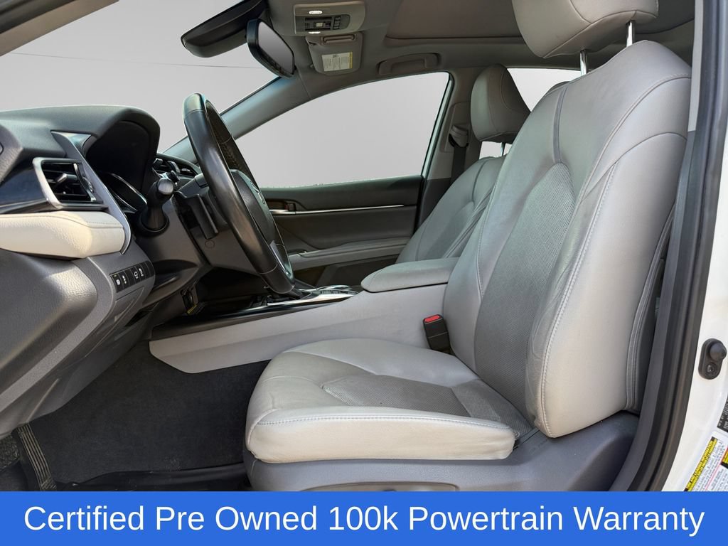 Used 2019 Toyota Camry XSE FWD image 9
