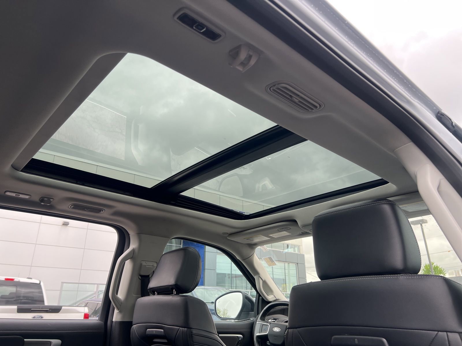 Certified 2025 Ford Expedition Platinum AWD/4WD image 79