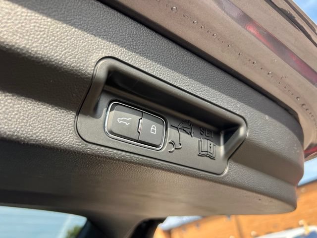 Certified 2024 Ford Explorer Limited w/ Limited Technology Package AWD/4WD image 24