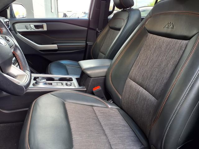 Certified 2022 Ford Explorer Timberline w/ Timberline Technology Package AWD/4WD image 3