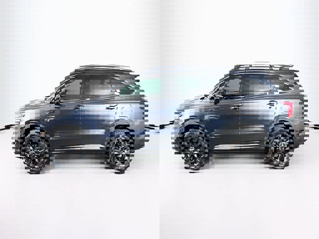 Used 2021 Kia Sorento SX Prestige image 2