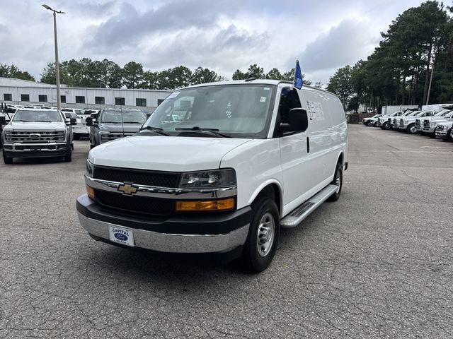 Used 2024 Chevrolet Express 2500 w/ Driver Convenience Package RWD video 1