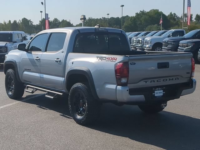 Used 2019 Toyota Tacoma TRD Off-Road AWD/4WD image 6