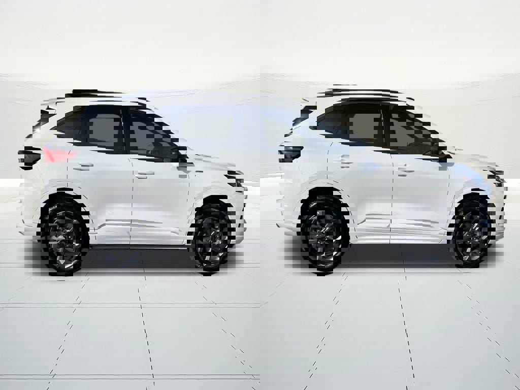 Certified 2023 Ford Escape ST-Line w/ Tech Pack #1 image 5