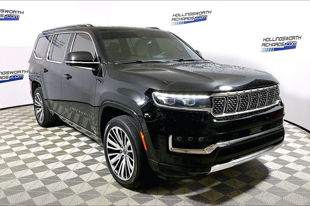 Used 2022 Jeep Grand Wagoneer Series III AWD/4WD image 3