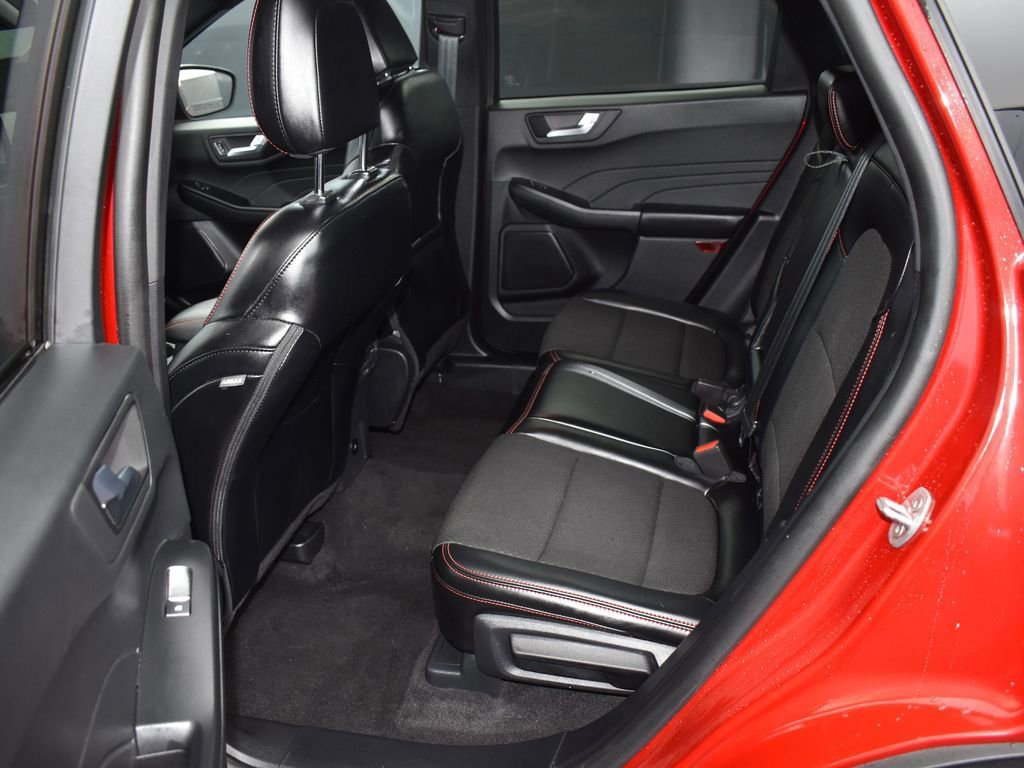 Certified 2025 Ford Escape ST-Line image 11