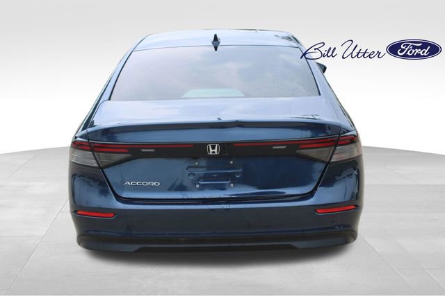 Used 2023 Honda Accord EX image 6