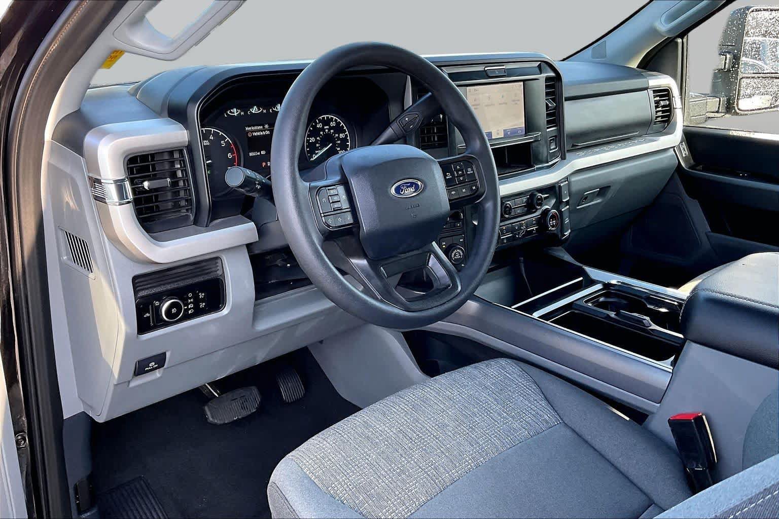 Certified 2025 Ford F250 XLT w/ Tremor Off-Road Package AWD/4WD image 16