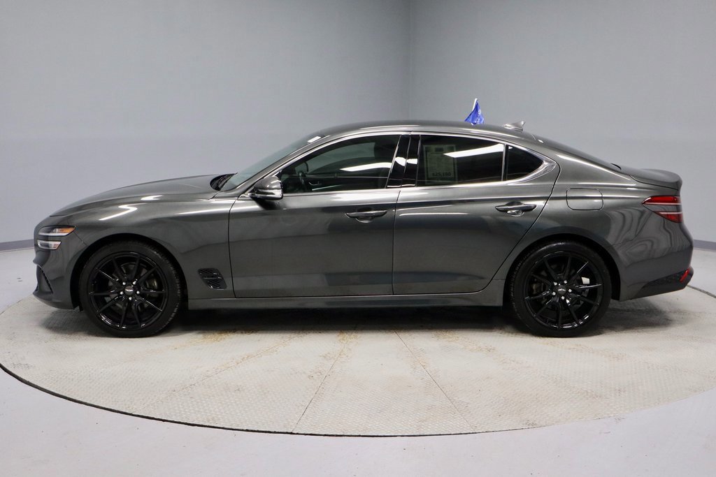 Used 2023 Genesis G70 2.0T image 2