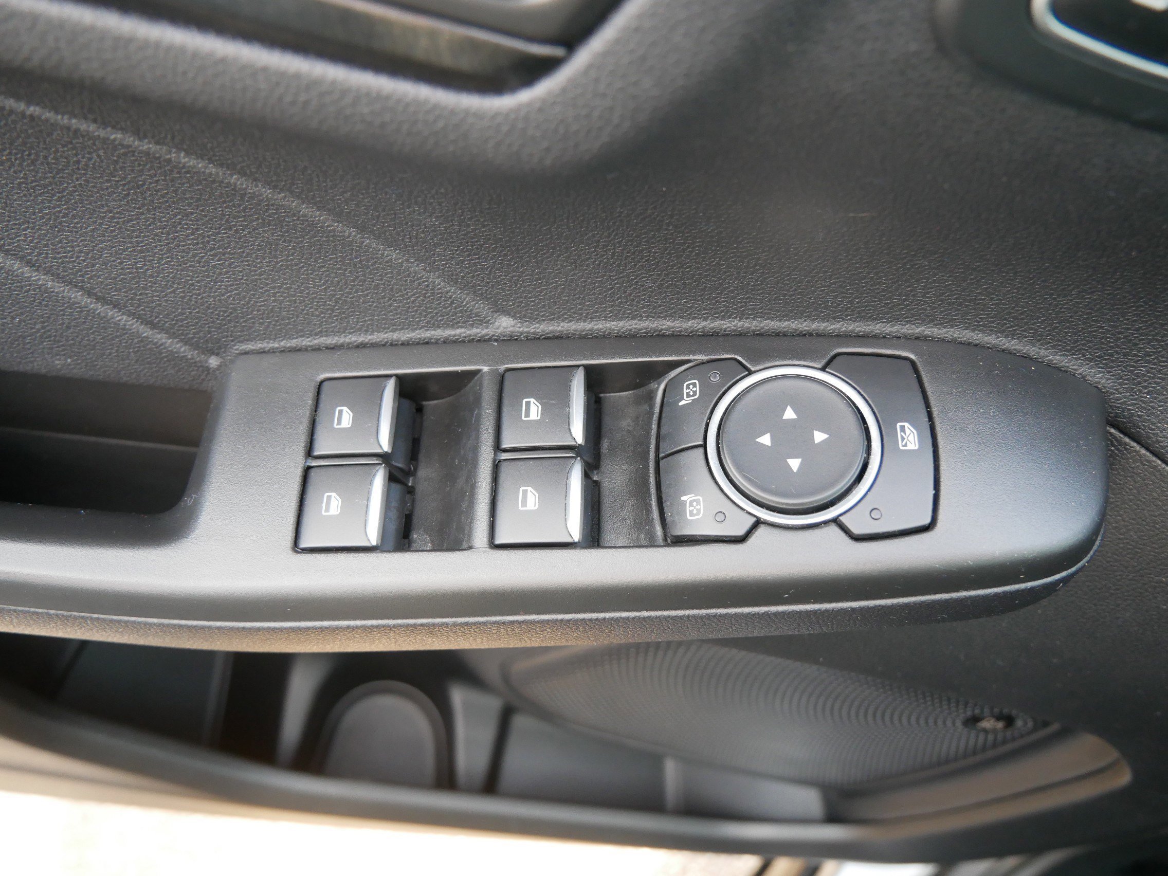 Certified 2022 Ford Escape SEL w/ SEL Stealth AWD Package image 20