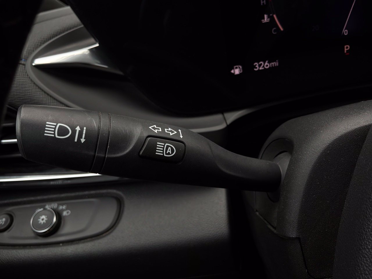 Used 2025 Buick Envista Sport Touring FWD image 34