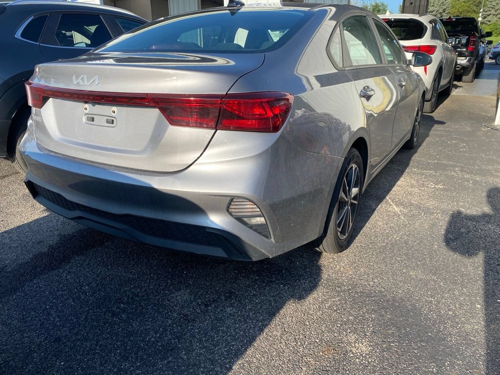 Used 2024 Kia Forte LXS FWD image 4