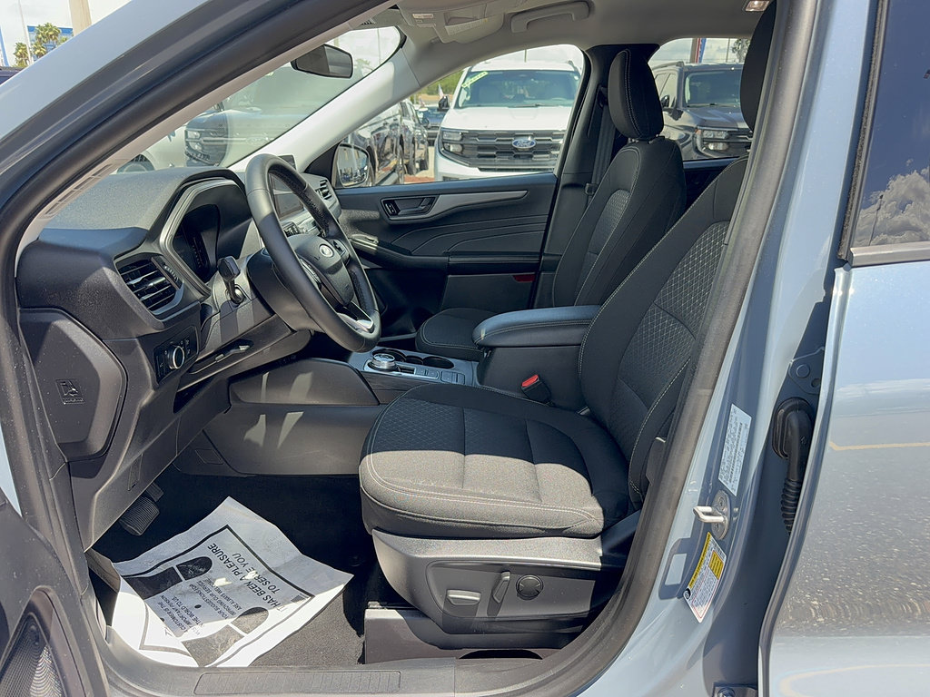 Certified 2024 Ford Escape Active FWD image 12