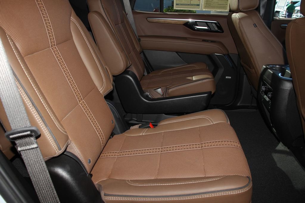 Used 2026 Chevrolet Tahoe High Country image 26