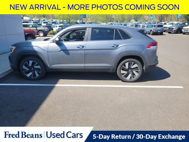Used 2024 Volkswagen Atlas Cross Sport SE w/ Panoramic Sunroof Package AWD/4WD image 6
