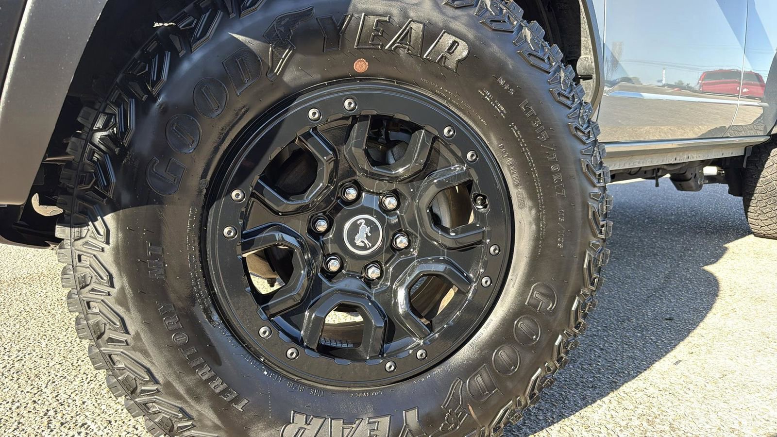 Certified 2023 Ford Bronco Wildtrak image 9