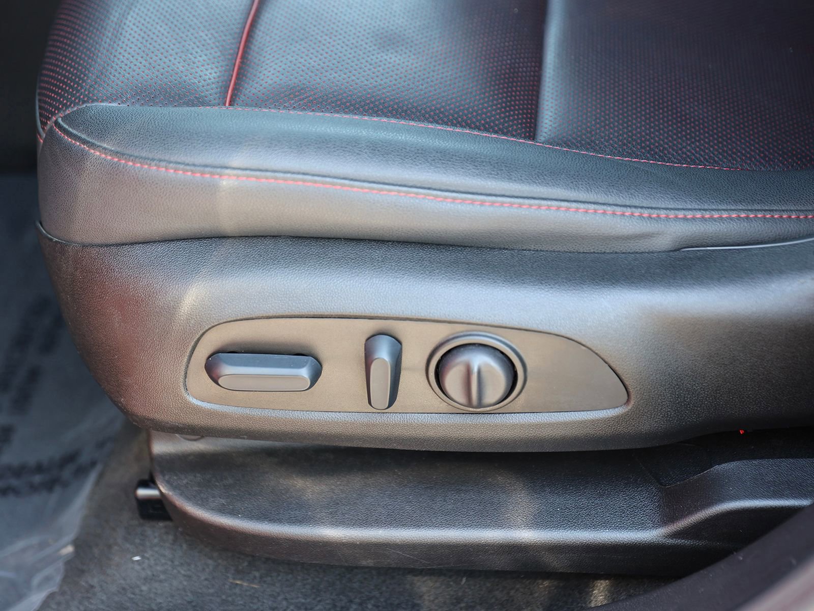 Used 2023 Chevrolet Blazer RS w/ Driver Confidence II Package image 20