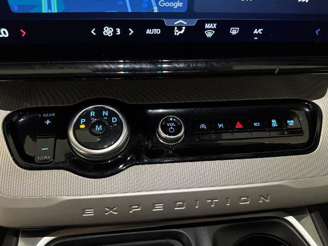 Certified 2025 Ford Expedition Active image 29