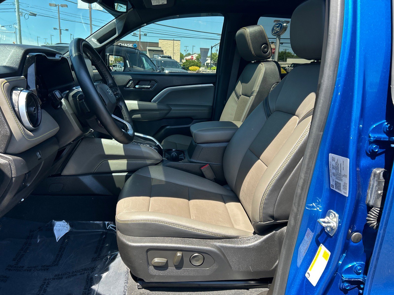 Used 2024 Chevrolet Colorado ZR2 w/ ZR2 Convenience Package III AWD/4WD image 7