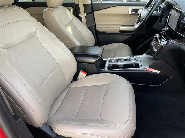 Certified 2023 Ford Explorer Limited image 36
