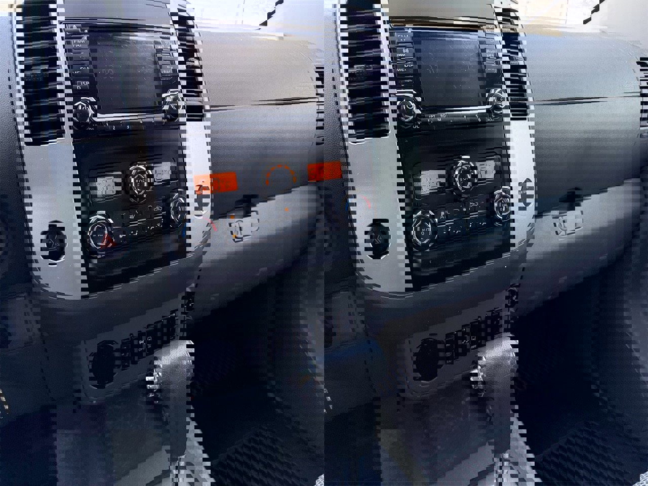 Used 2017 Nissan Frontier SV w/ SV Value Truck Package image 16