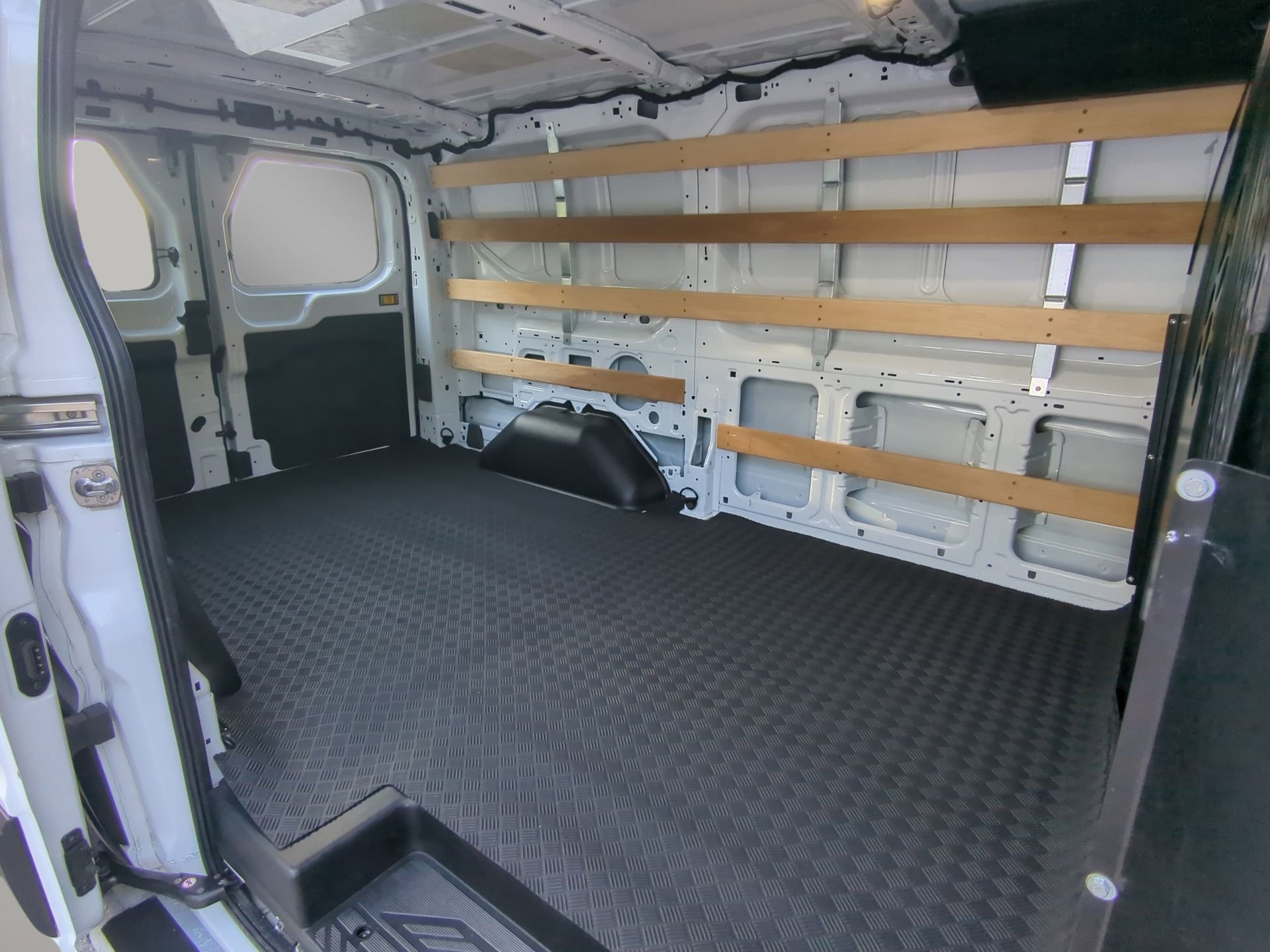 Certified 2025 Ford Transit 250 Low Roof w/ Exterior Upgrade Package RWD image 53