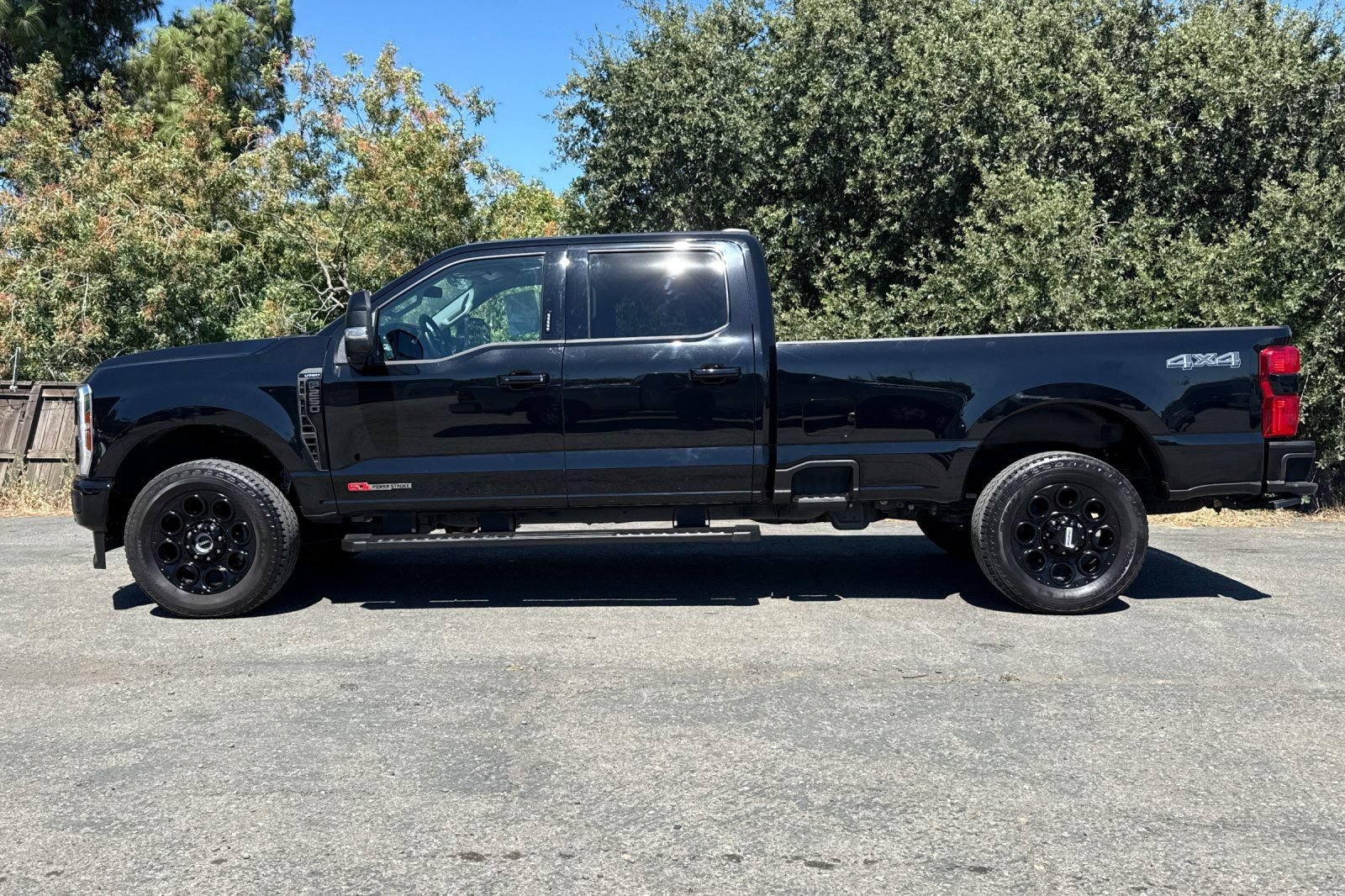 Certified 2024 Ford F250 Lariat w/ Lariat Ultimate Package AWD/4WD image 7