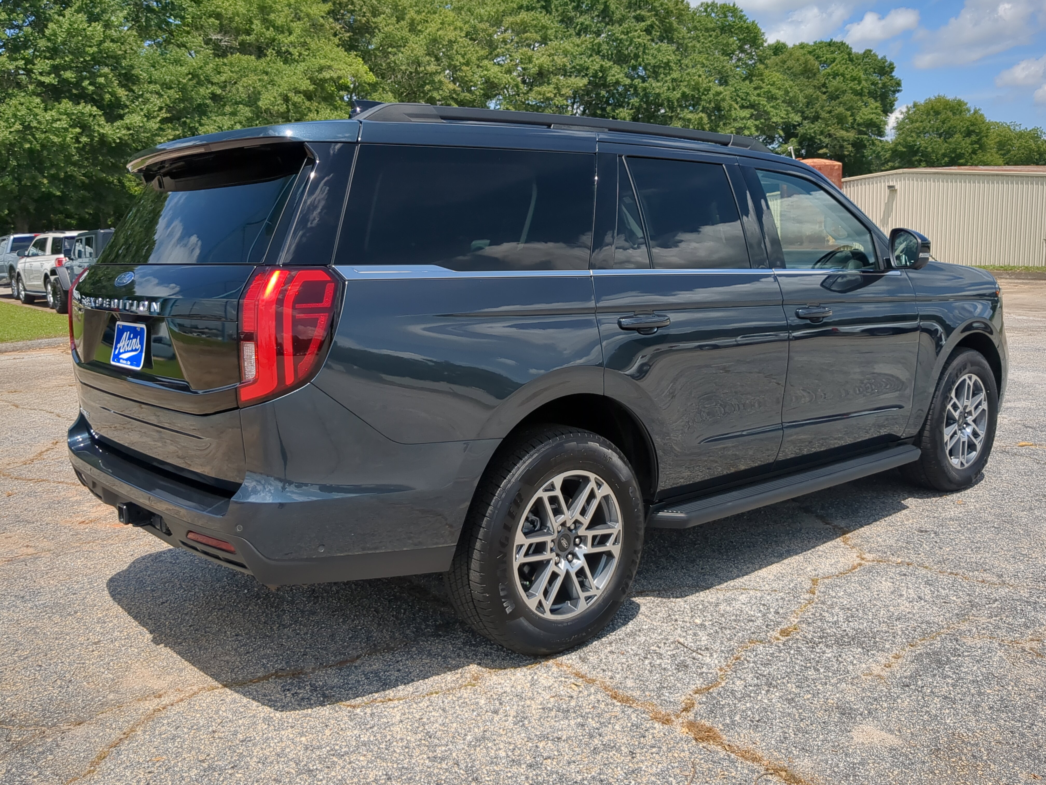 Certified 2025 Ford Expedition Active RWD image 3