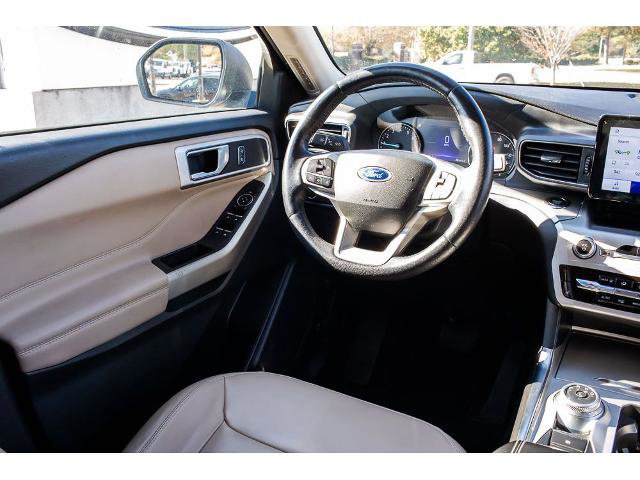 Certified 2022 Ford Explorer XLT w/ Equipment Group 202A image 14