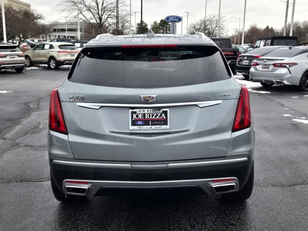 Used 2023 Cadillac XT5 Premium Luxury image 3