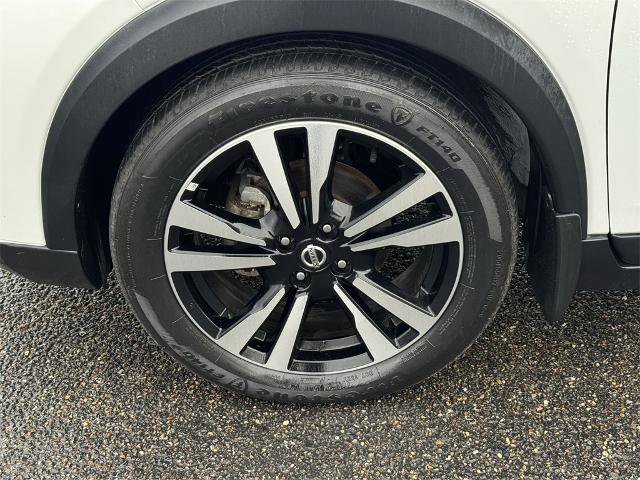 Used 2020 Nissan Kicks SR w/ SR Premium Package image 10