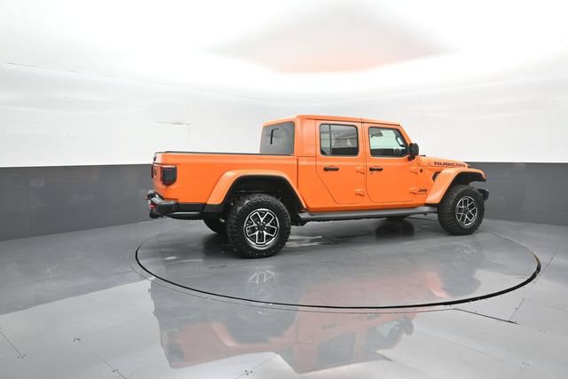 Used 2025 Jeep Gladiator Rubicon AWD/4WD image 8