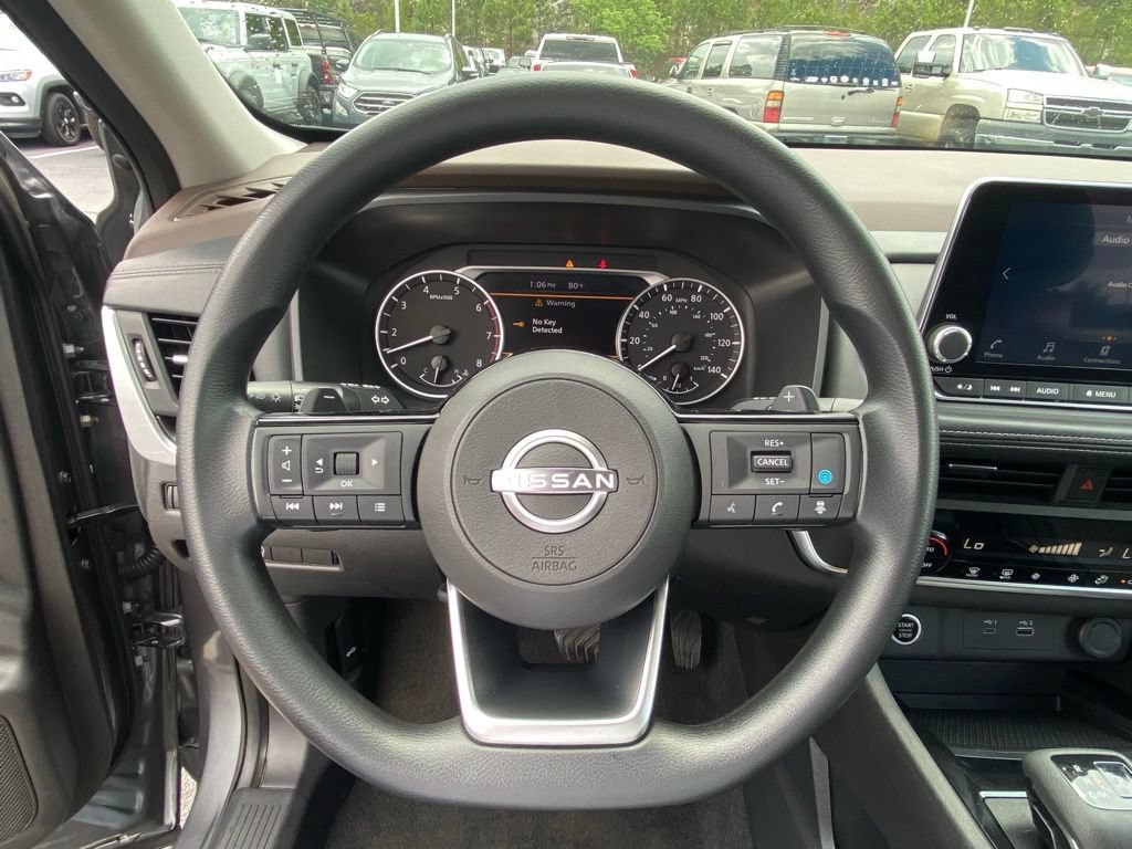 Used 2023 Nissan Rogue SV AWD/4WD image 13