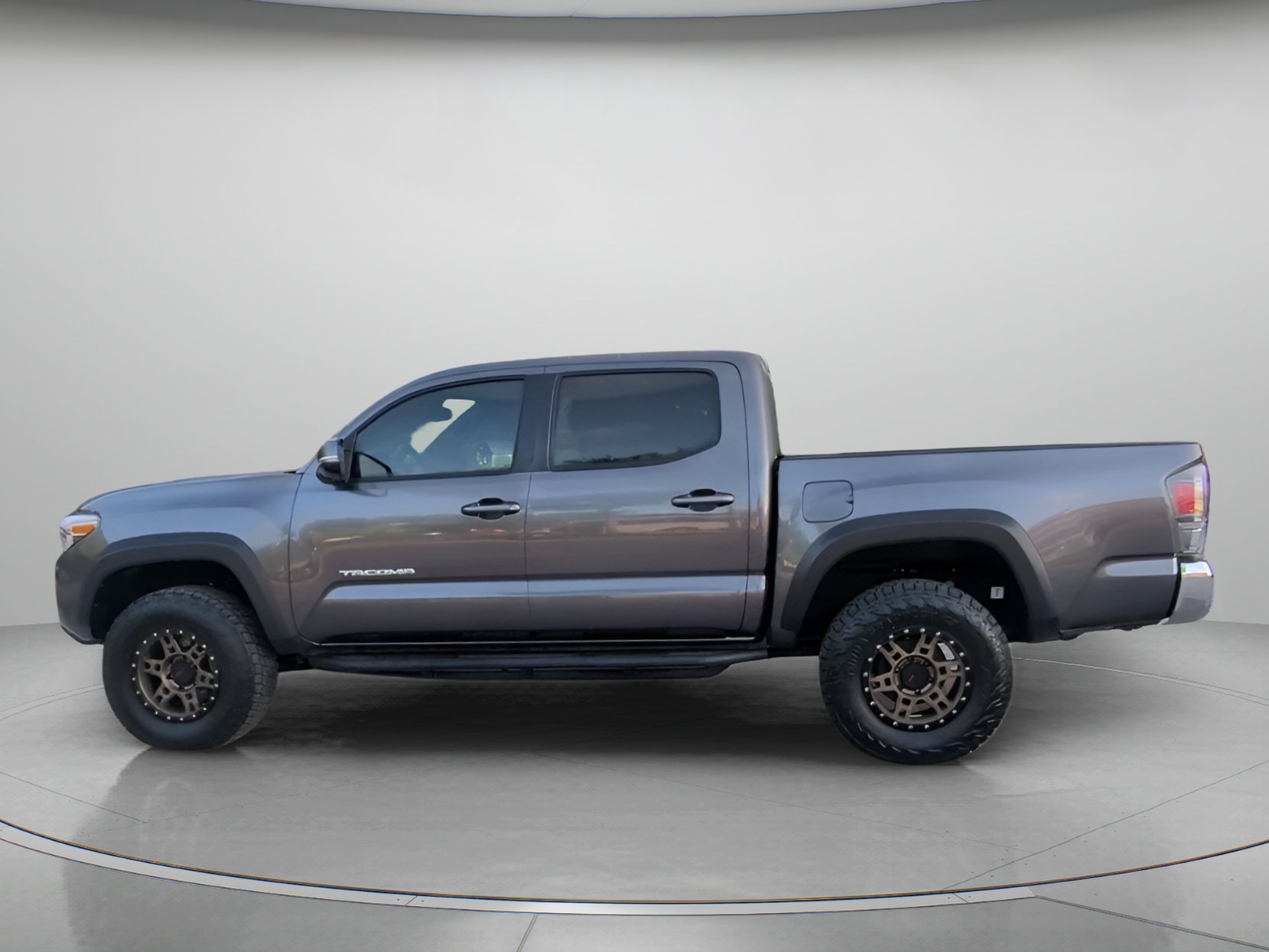 Used 2021 Toyota Tacoma TRD Off-Road AWD/4WD image 14
