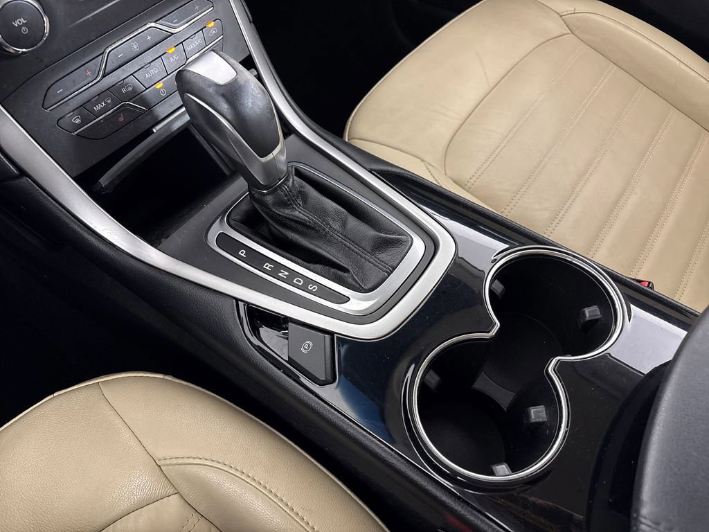 Certified 2017 Ford Edge SEL w/ Equipment Group 201A image 29