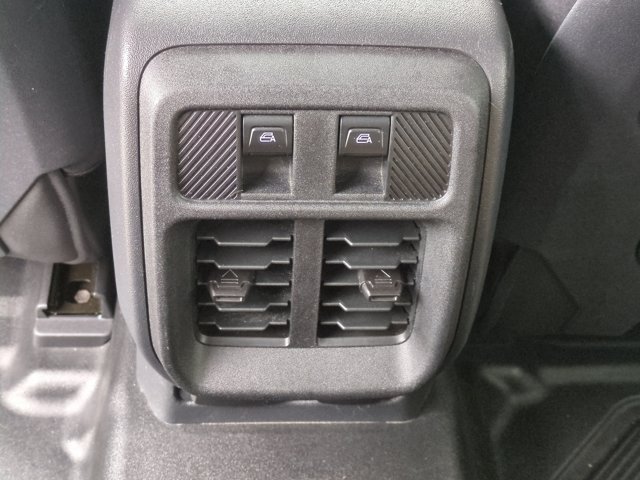 Certified 2025 Ford Bronco Badlands AWD/4WD image 31