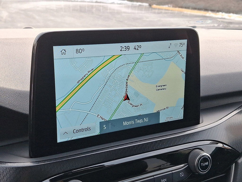 Certified 2022 Ford Escape SEL w/ SEL Stealth AWD Package image 19