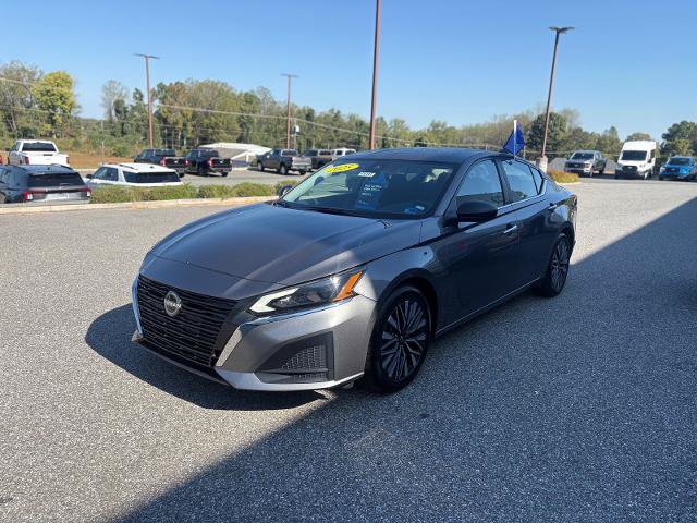 Used 2025 Nissan Altima 2.5 SV FWD image 7