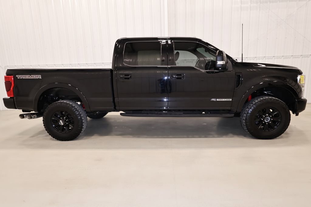 Certified 2022 Ford F350 Lariat w/ Tremor Off-Road Package image 2